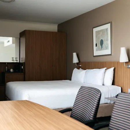 Mercure Sydney Parramatta Rosehill Exterior photo