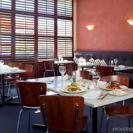 Mercure Sydney Parramatta 