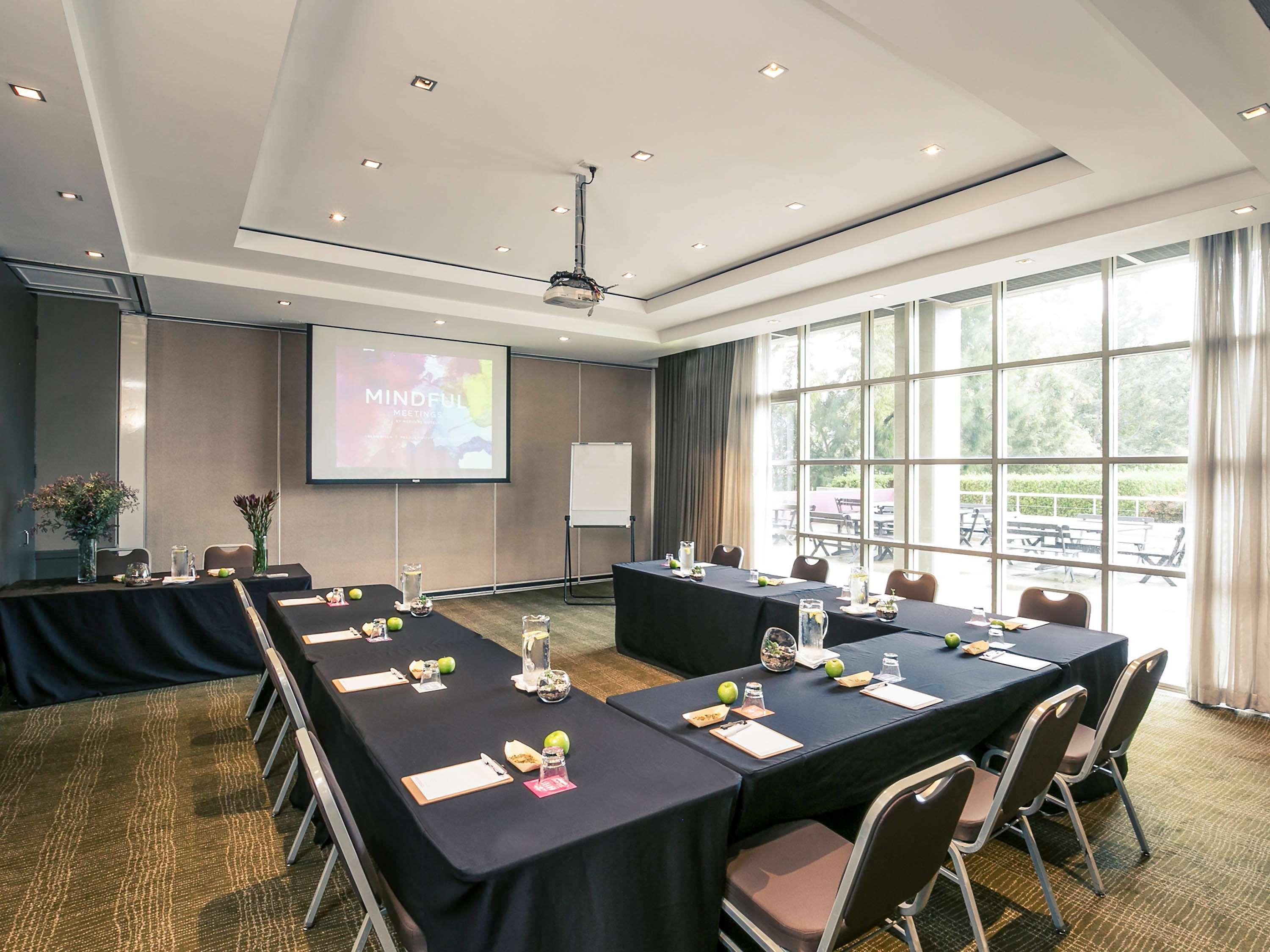 Mercure Sydney Parramatta 4* Rosehill