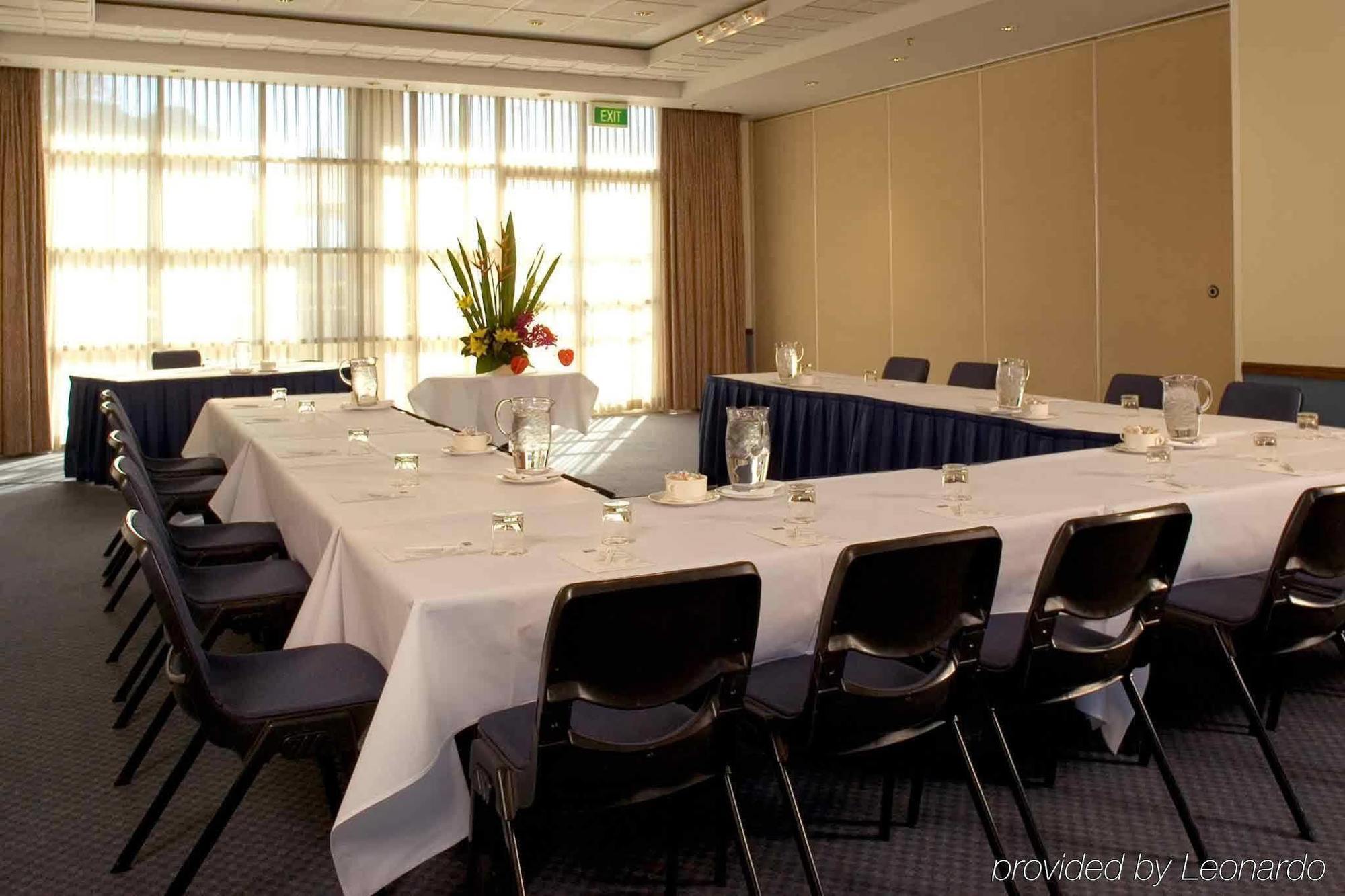 Hotel Mercure Sydney Parramatta 4*